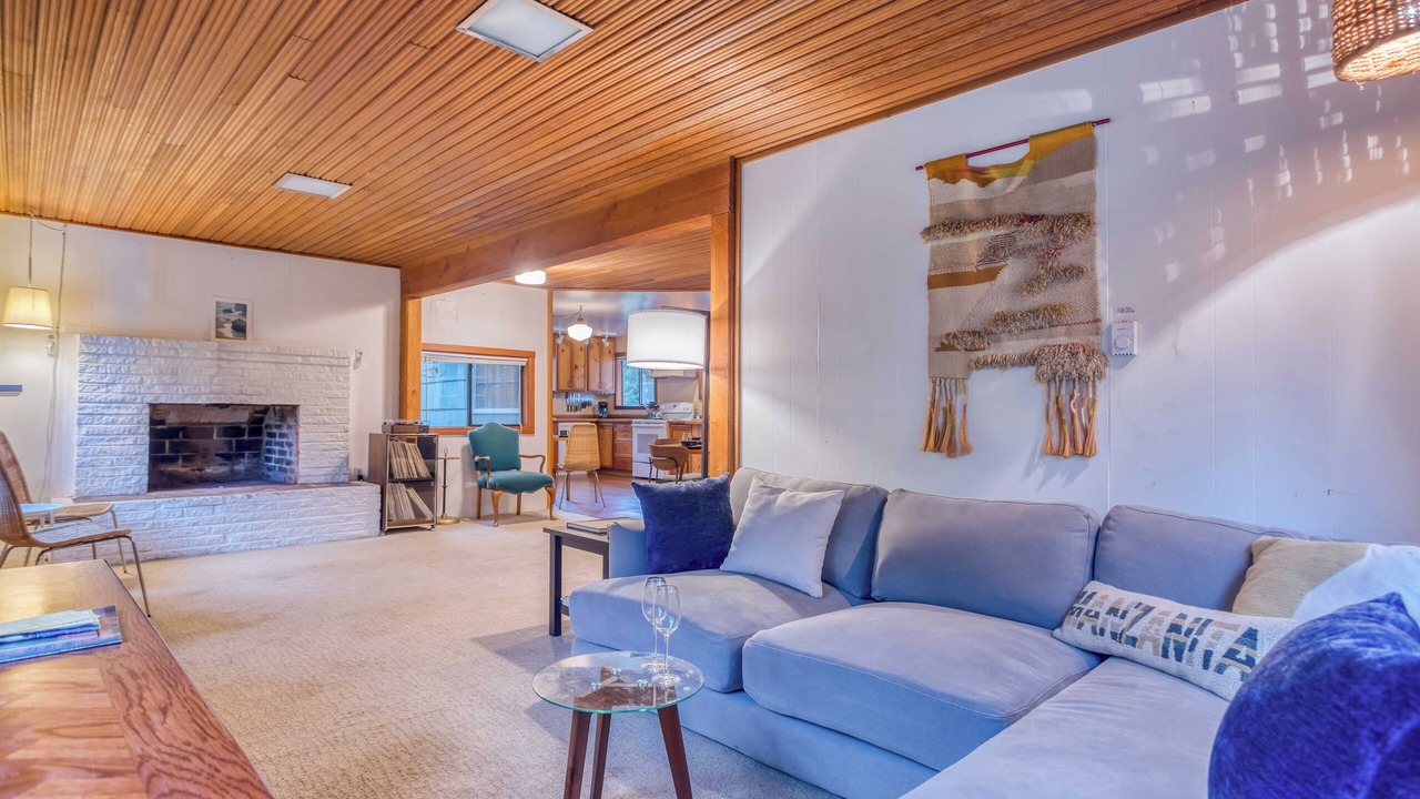 Photo of Livingroom in Neahkahnie Beach