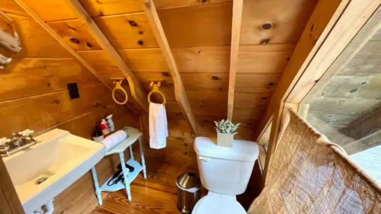 Photo of Bathroom in Mentone