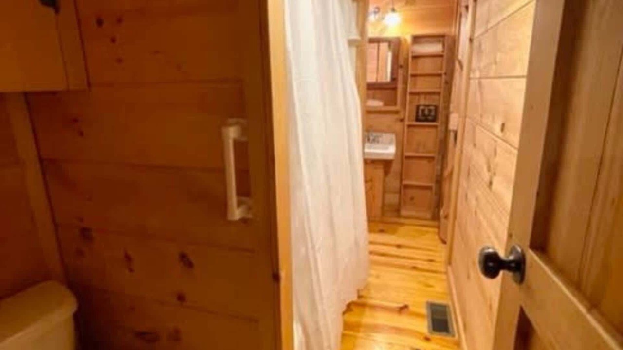 Photo of Bathroom in Mentone