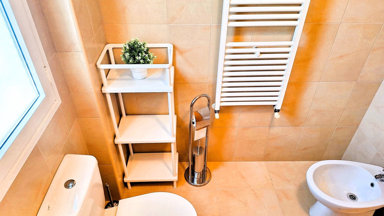 Photo of Bathroom in Jeronimo y Avileses y Balsicas de Arriba