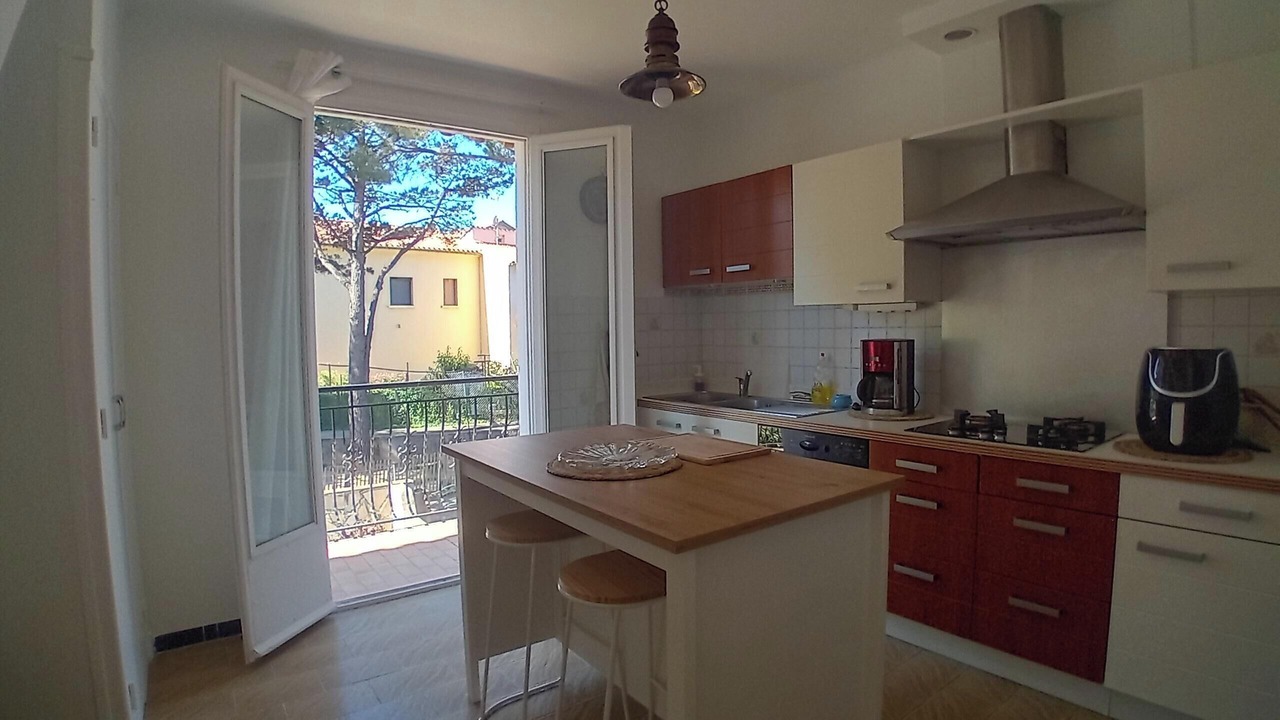 Photo of Kitchen in Saint-Assiscle