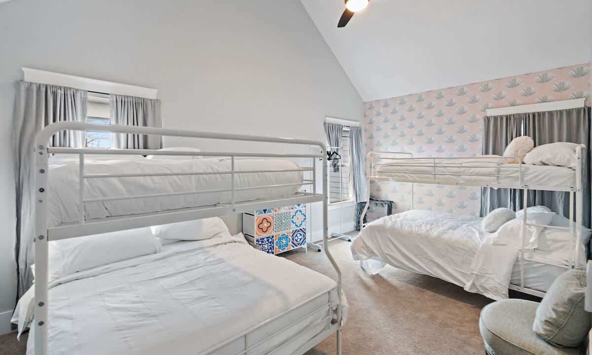 Photo of Bedroom in The Nations