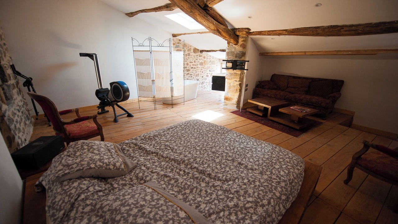 Photo of Bedroom in Gabian