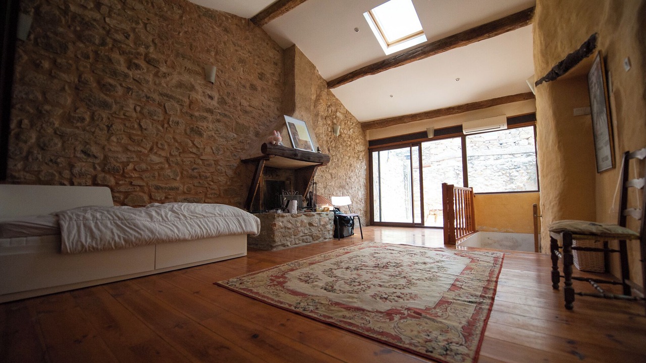Photo of Bedroom in Gabian