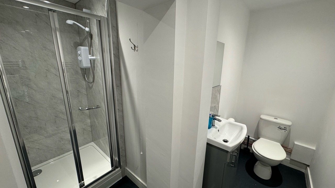 Photo of Bathroom in Southampton City Centre