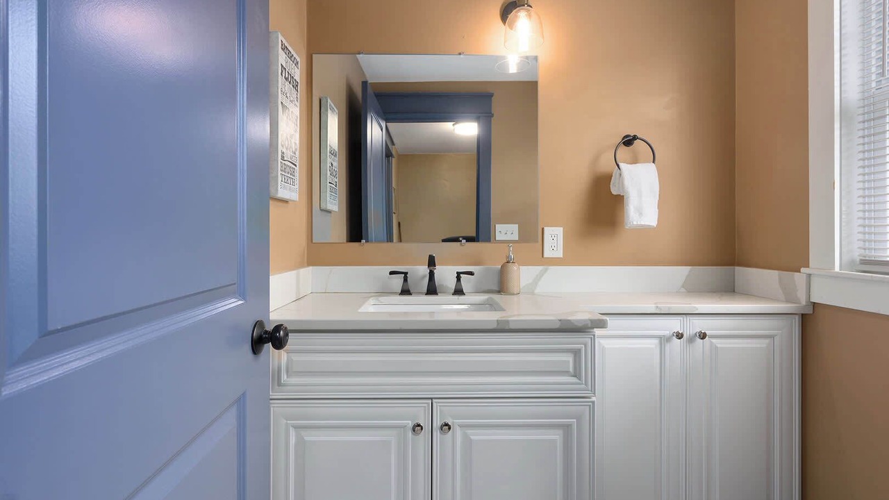 Photo of Bathroom in Hanover Place