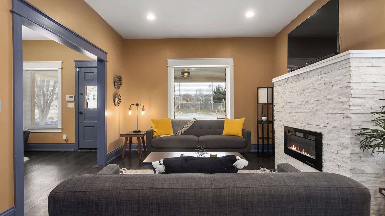 Photo of Livingroom in Hanover Place
