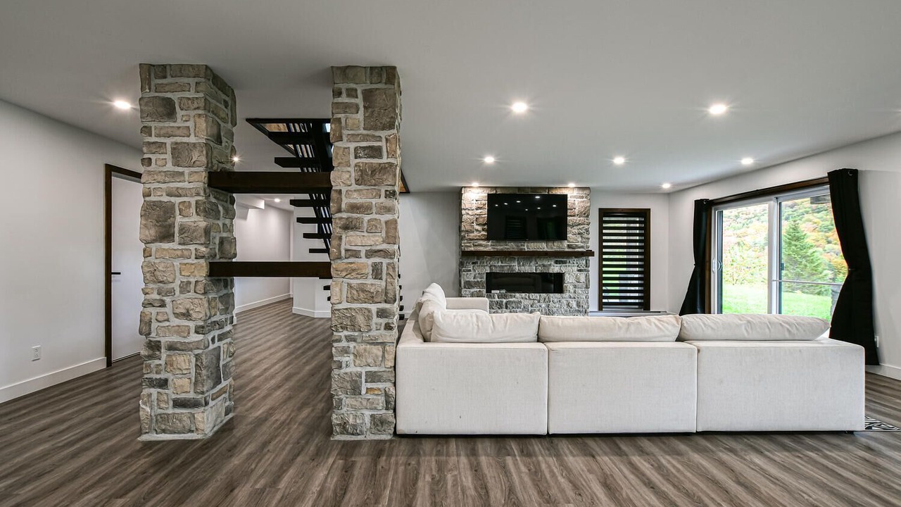 Photo of Livingroom in Saint-Faustin-Lac-Carre