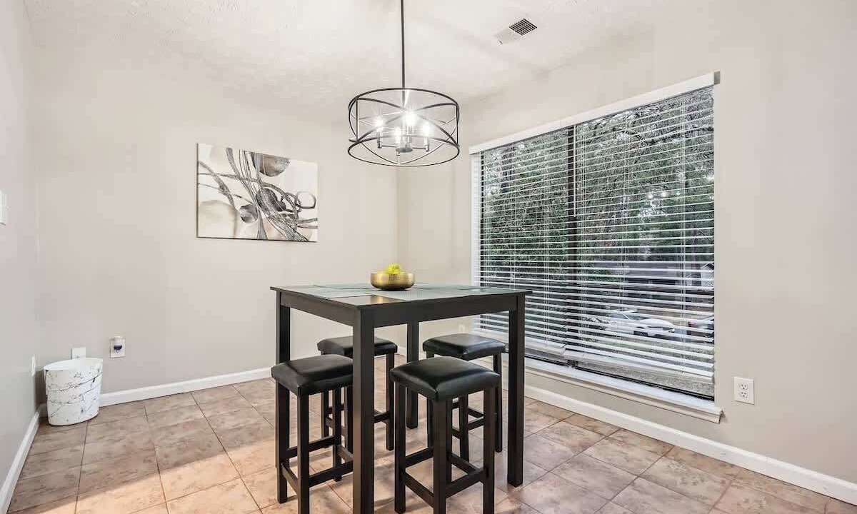 Photo of Others in Roswell