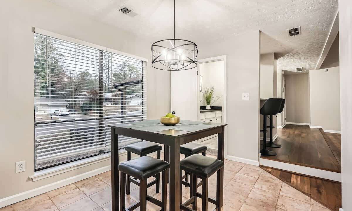 Photo of Others in Roswell