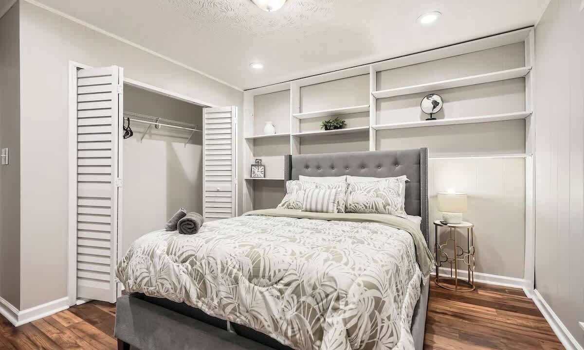 Photo of Bedroom in Roswell