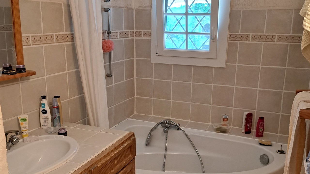 Photo of Bathroom in Salles-d'Aude
