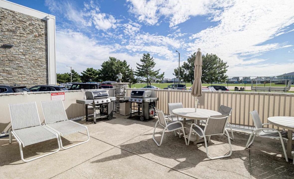 Photo of Outdoor in Avalon
