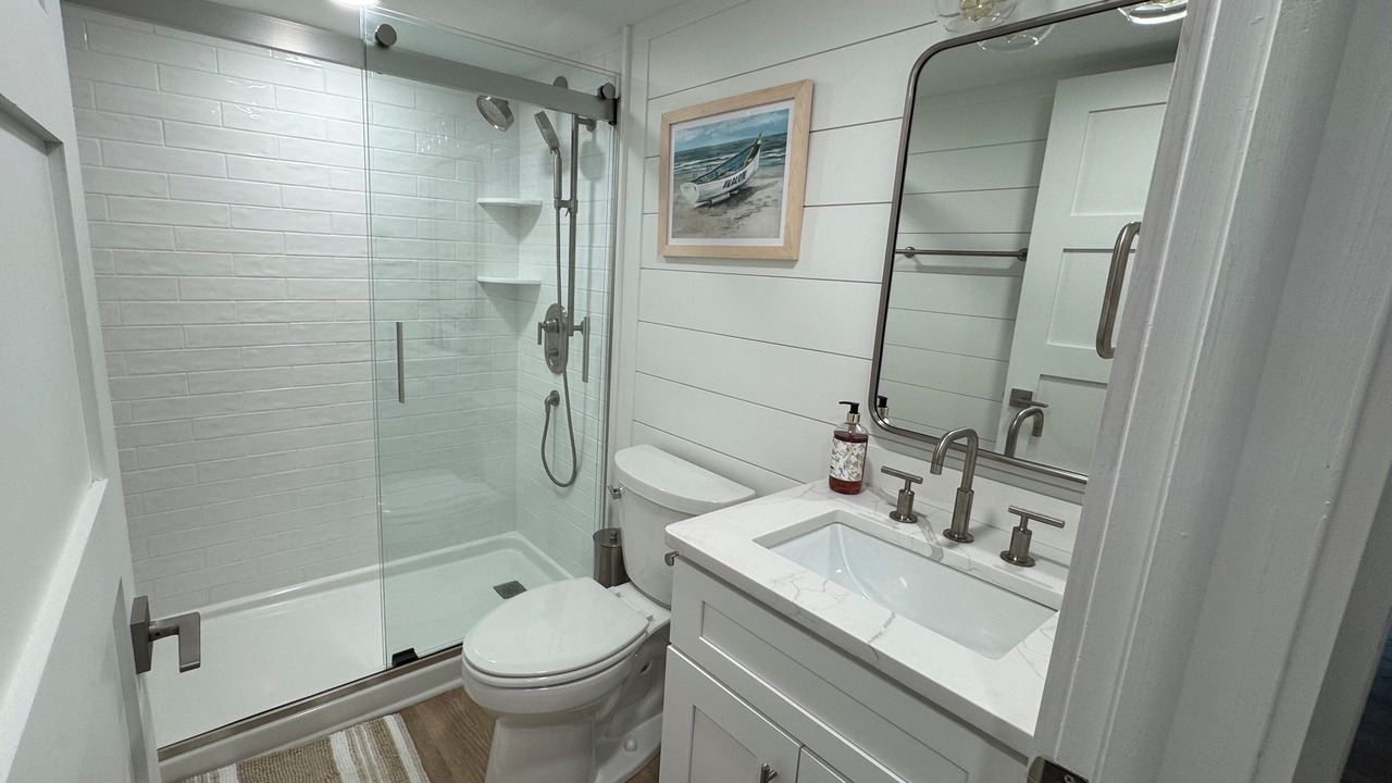 Photo of Bathroom in Avalon