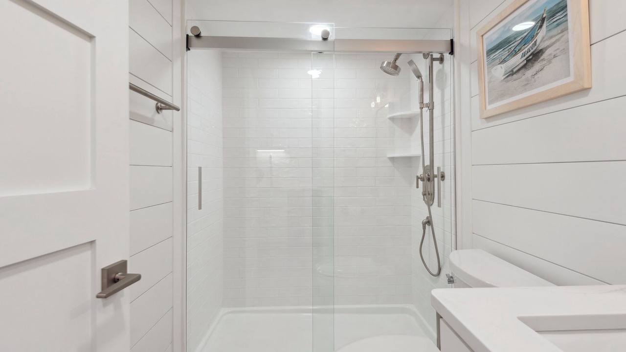 Photo of Bathroom in Avalon