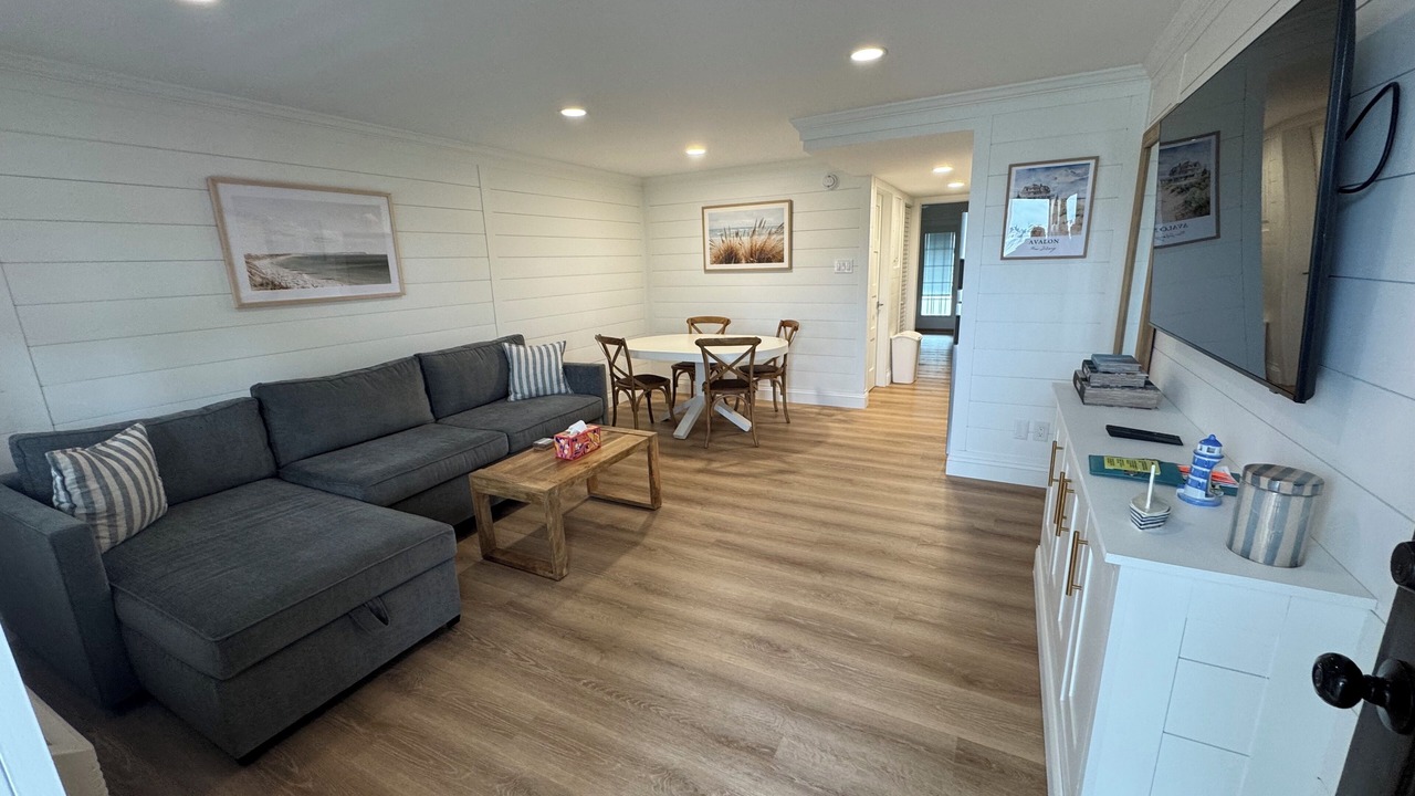 Photo of Livingroom in Avalon
