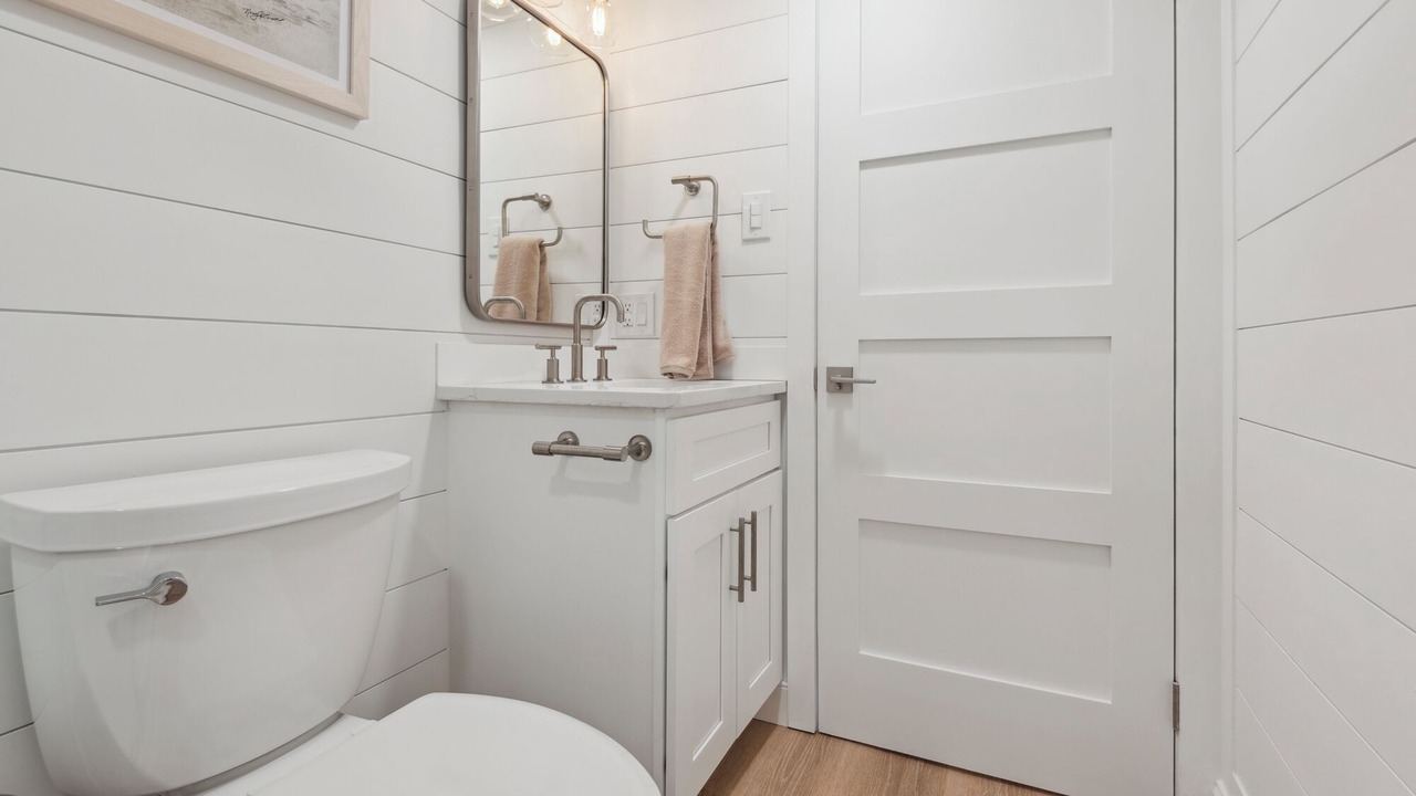 Photo of Bathroom in Avalon