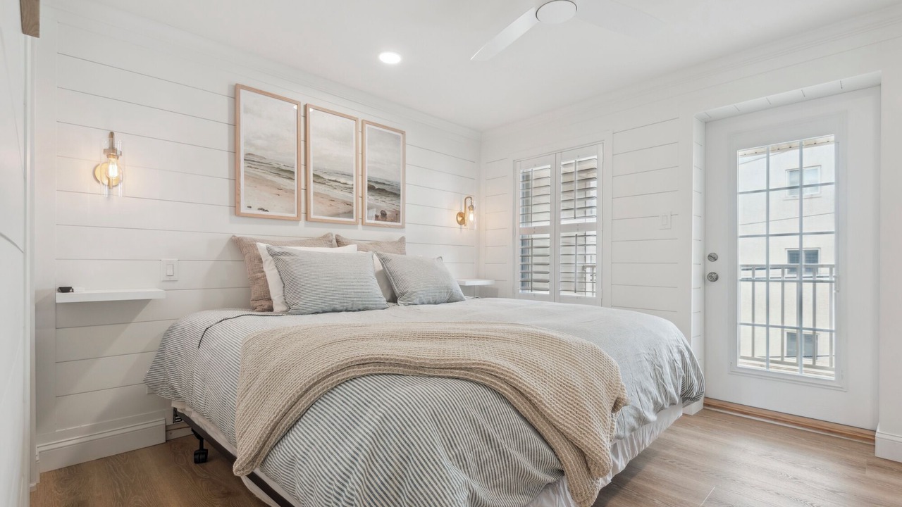 Photo of Bedroom in Avalon