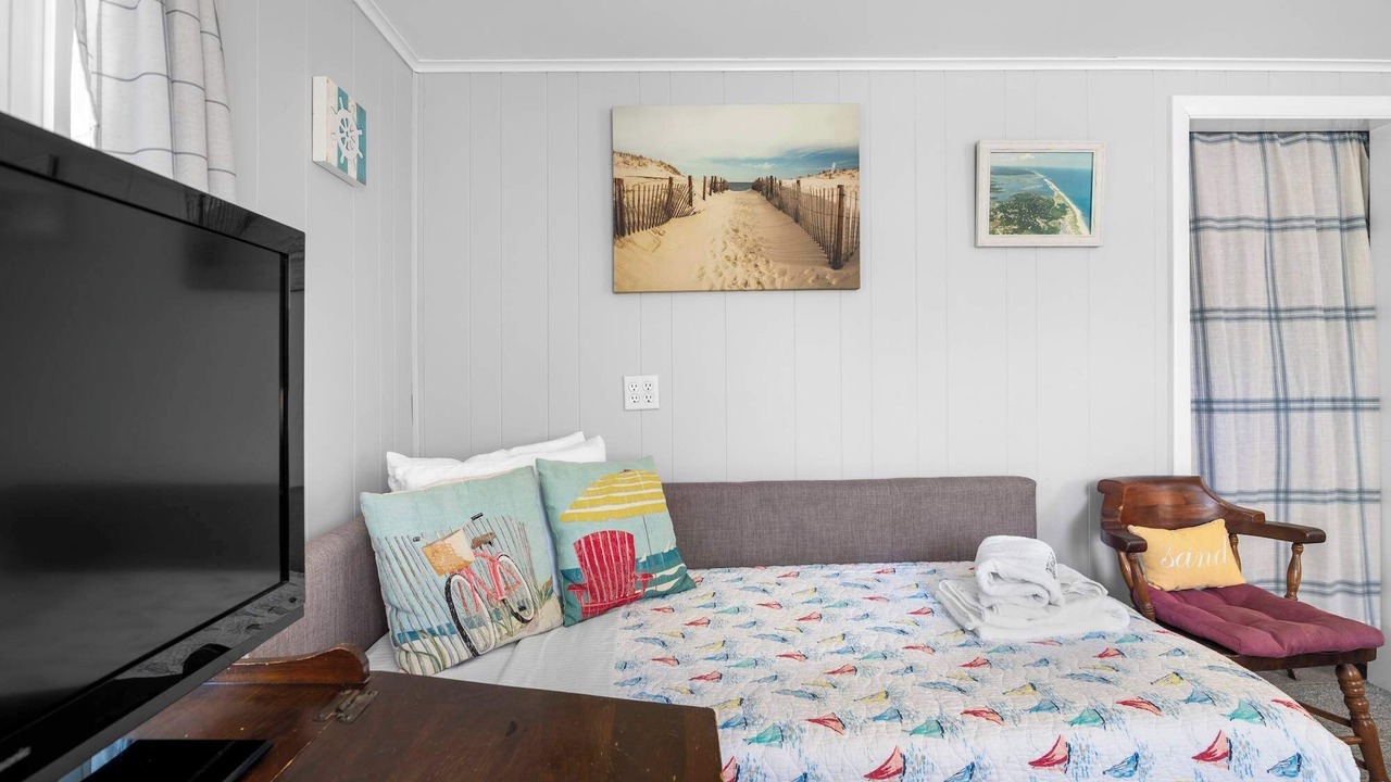 Photo of Bedroom in East Orleans