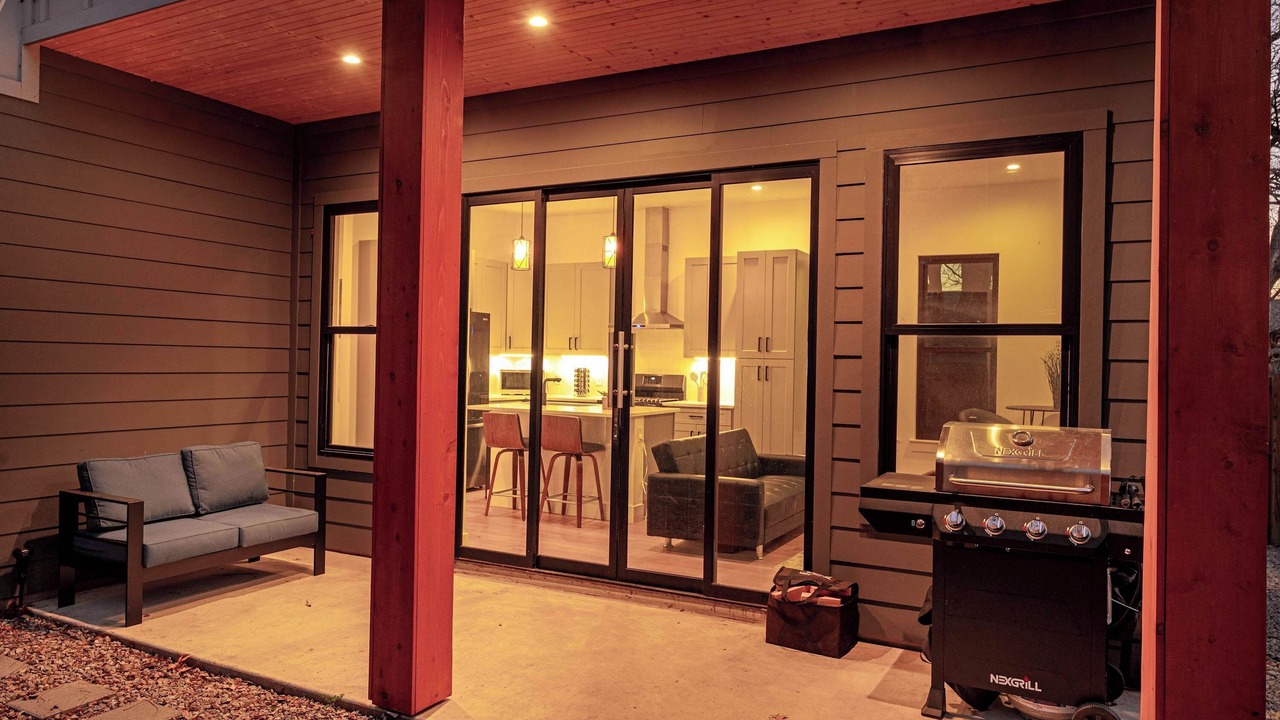 Photo of Patio Balcony in Govalle