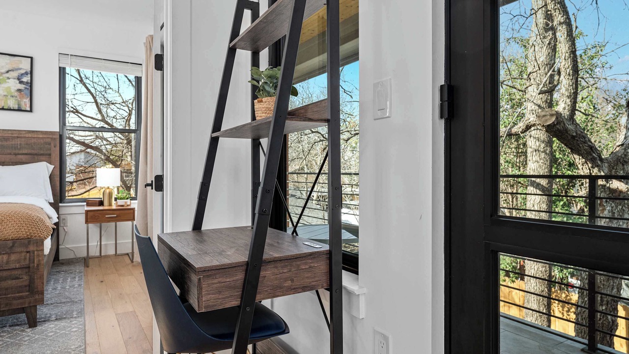 Photo of Bedroom in Govalle