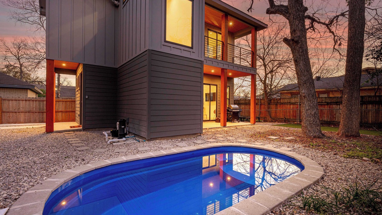 Photo of Outdoor in Govalle