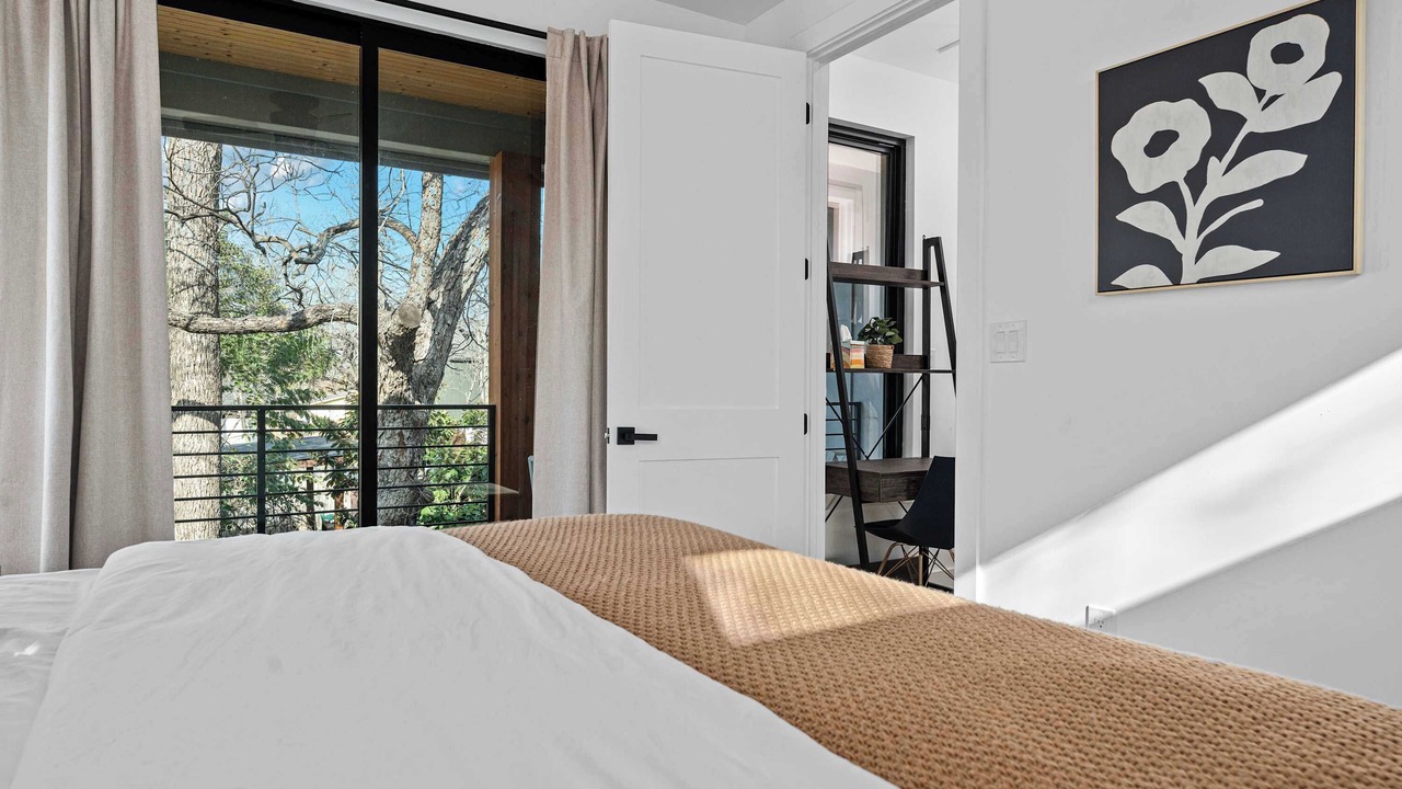 Photo of Bedroom in Govalle