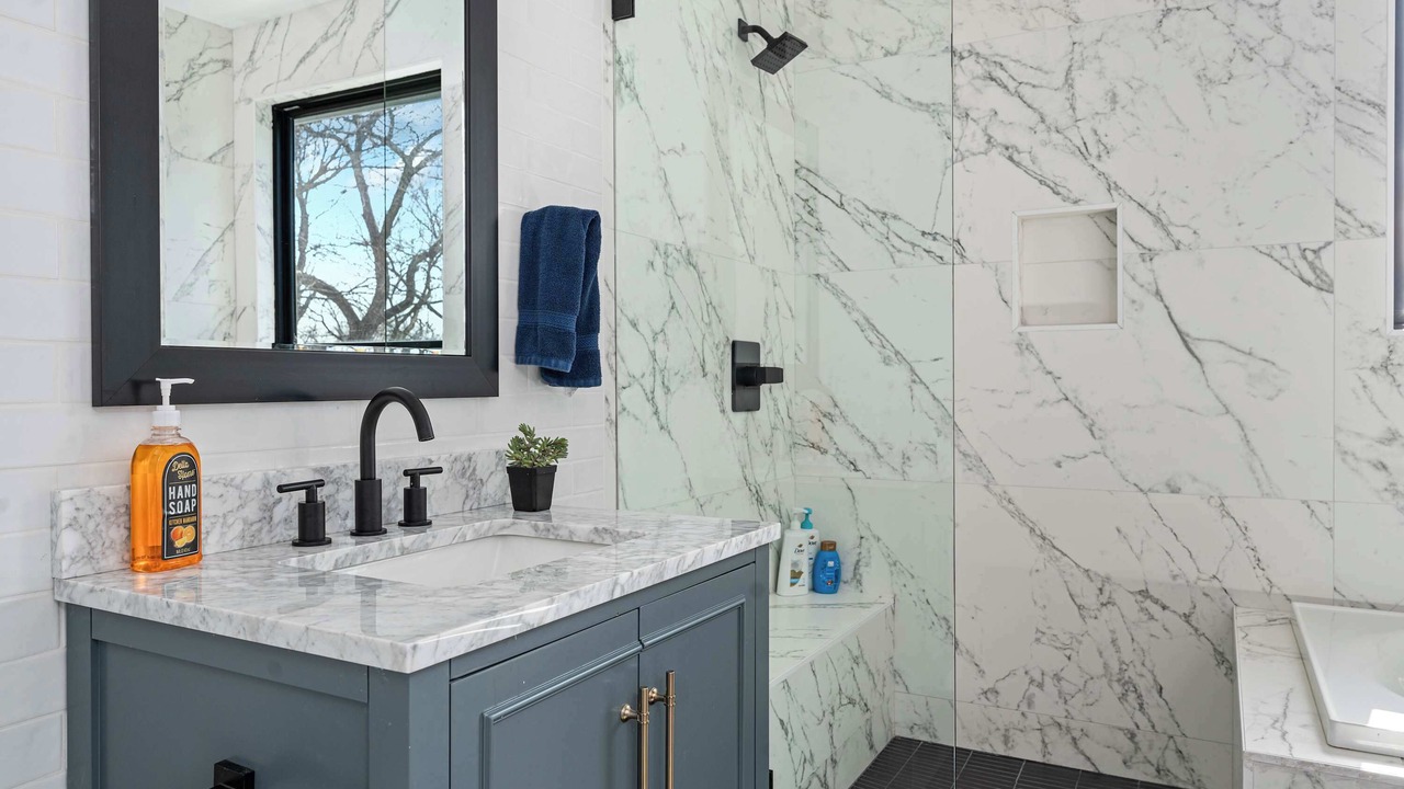 Photo of Bathroom in Govalle