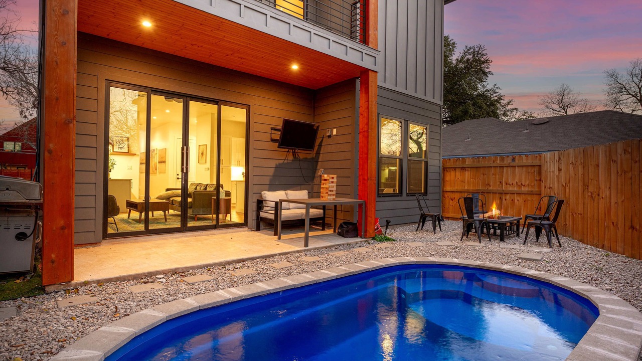 Photo of Outdoor in Govalle