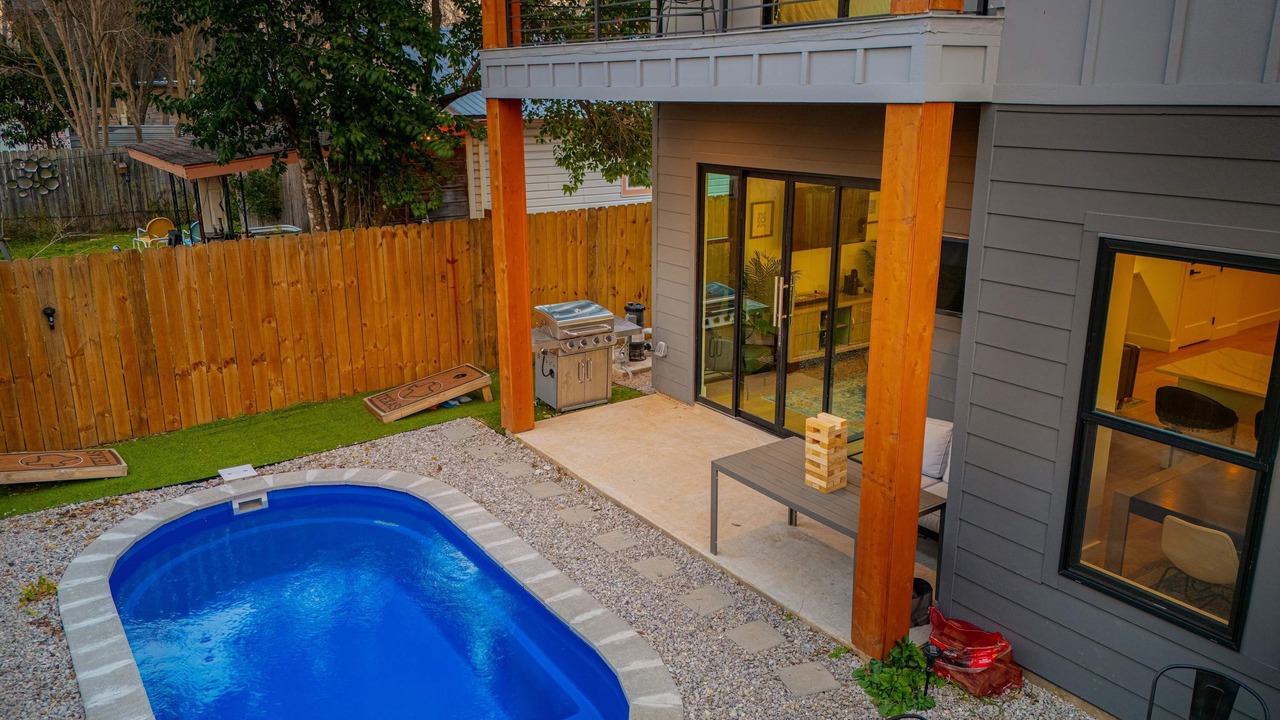 Photo of Outdoor in Govalle