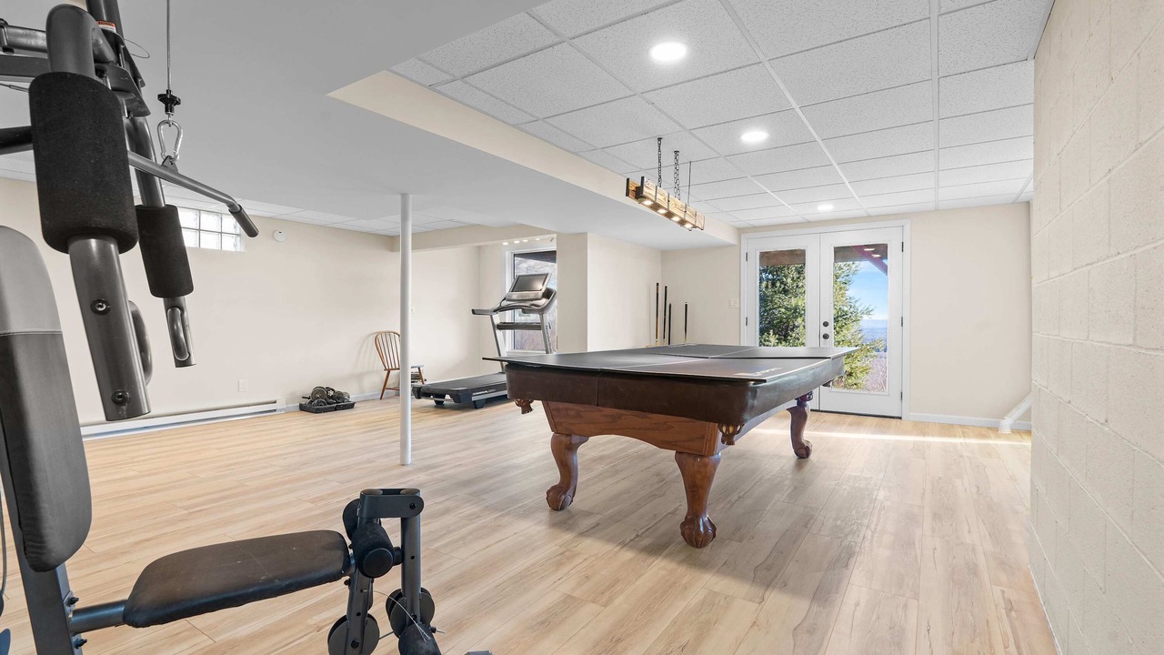 Photo of Others in Jonas