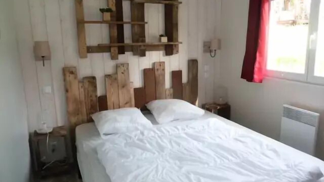 Photo of Bedroom in Champagnole