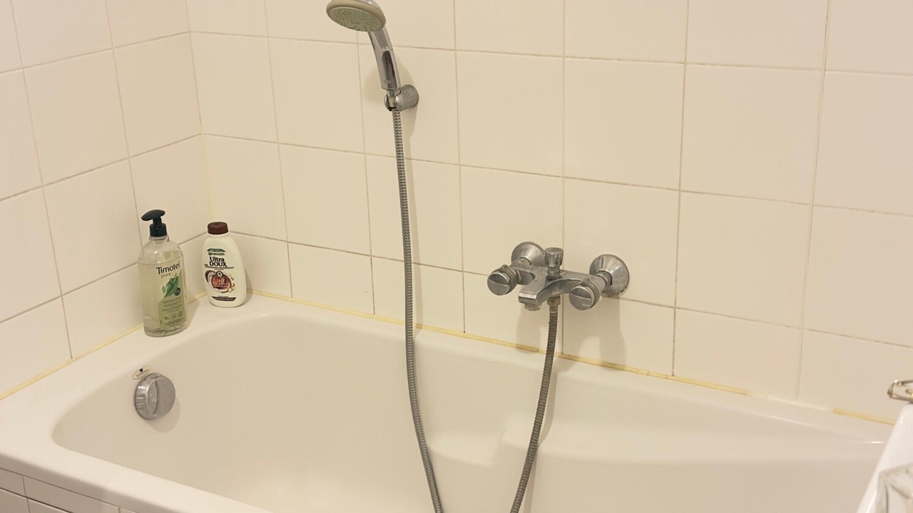 Photo of Bathroom in Drancy Centre