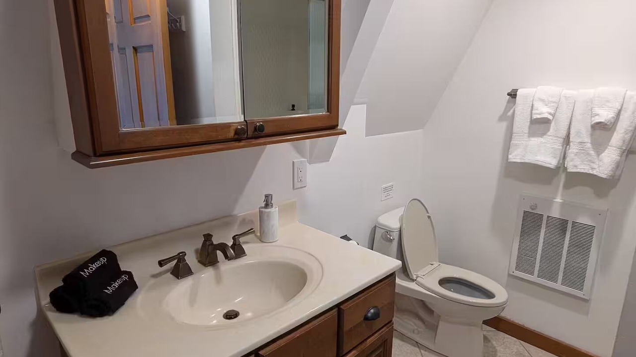Photo of Bathroom in Harveys Lake