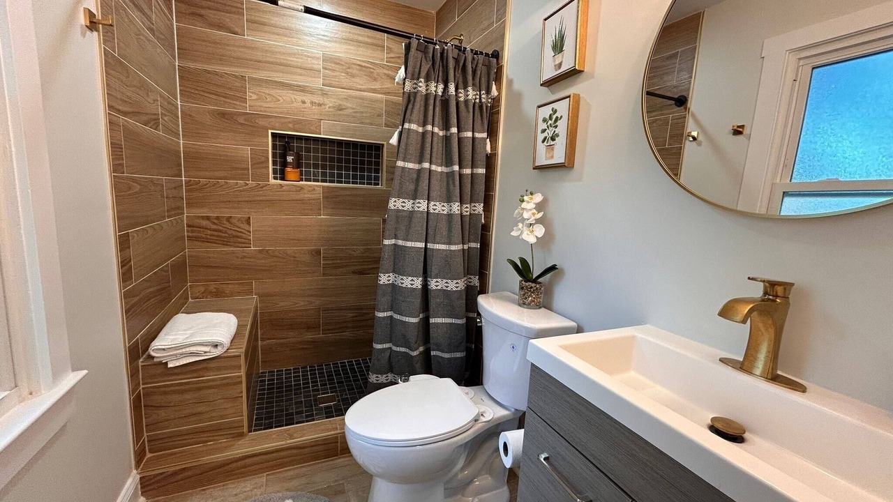 Photo of Bathroom in Mount Berry