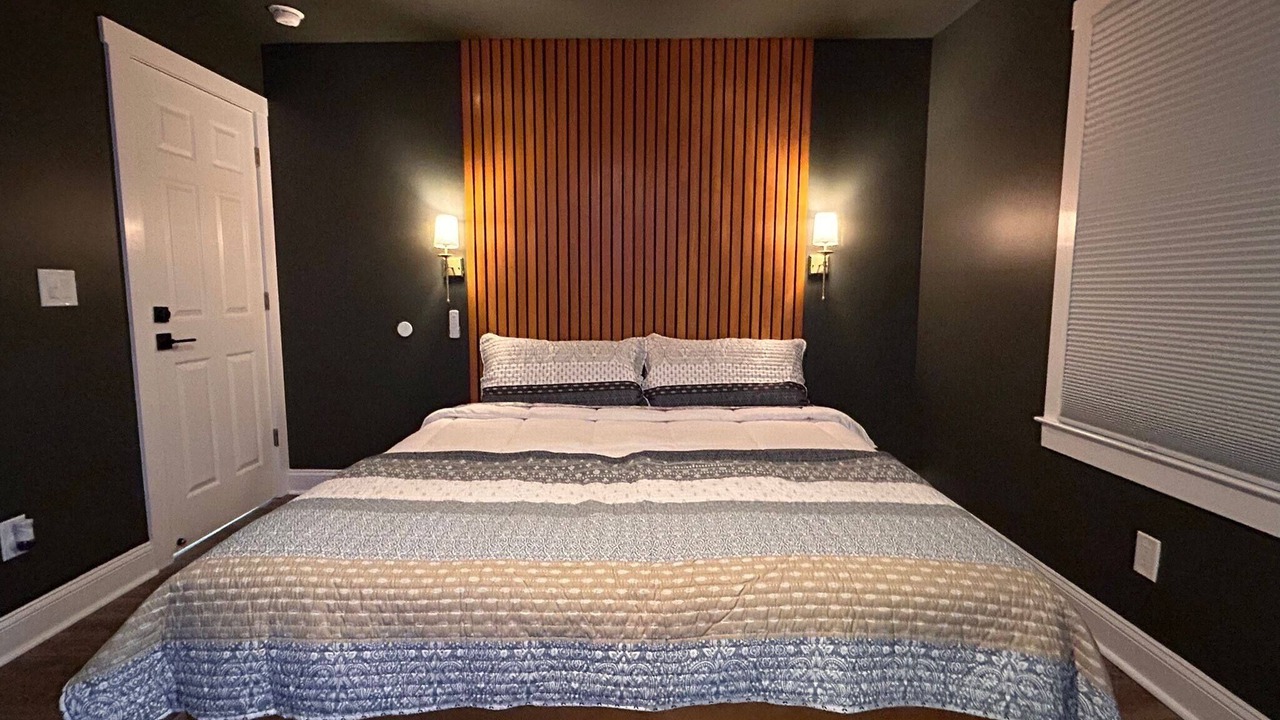 Photo of Bedroom in Mount Berry