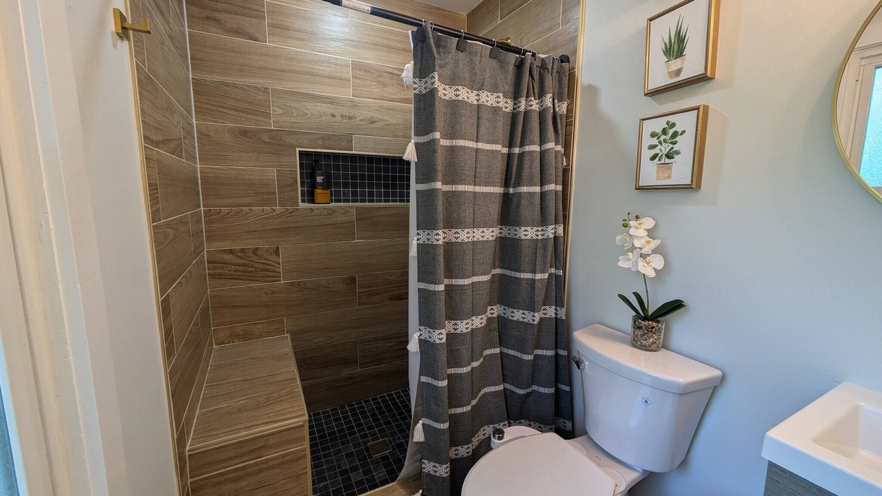 Photo of Bathroom in Mount Berry