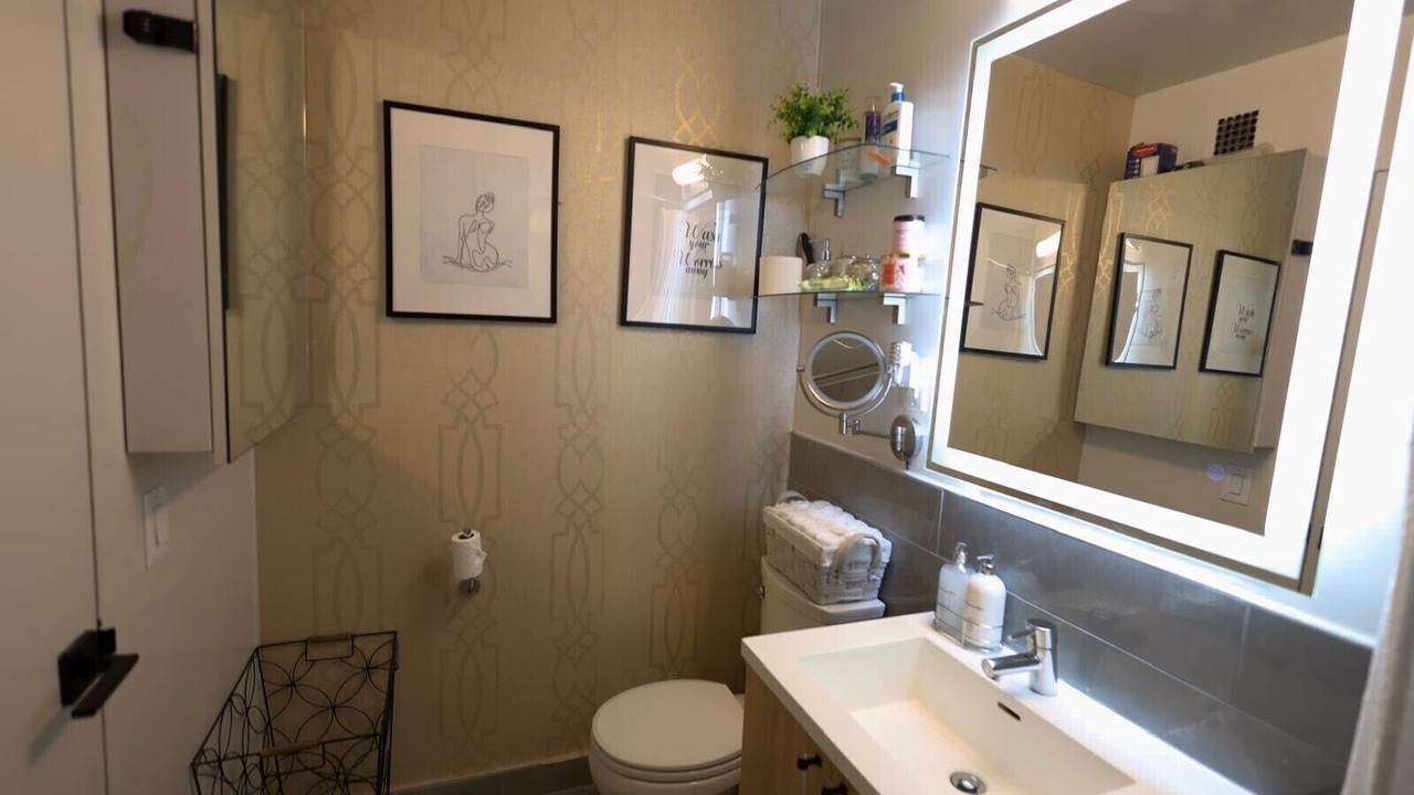 Photo of Bathroom in East Harlem