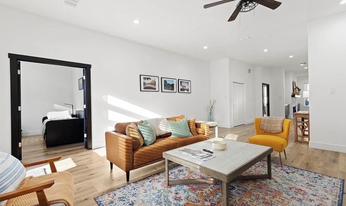 Photo of Livingroom in Bastrop