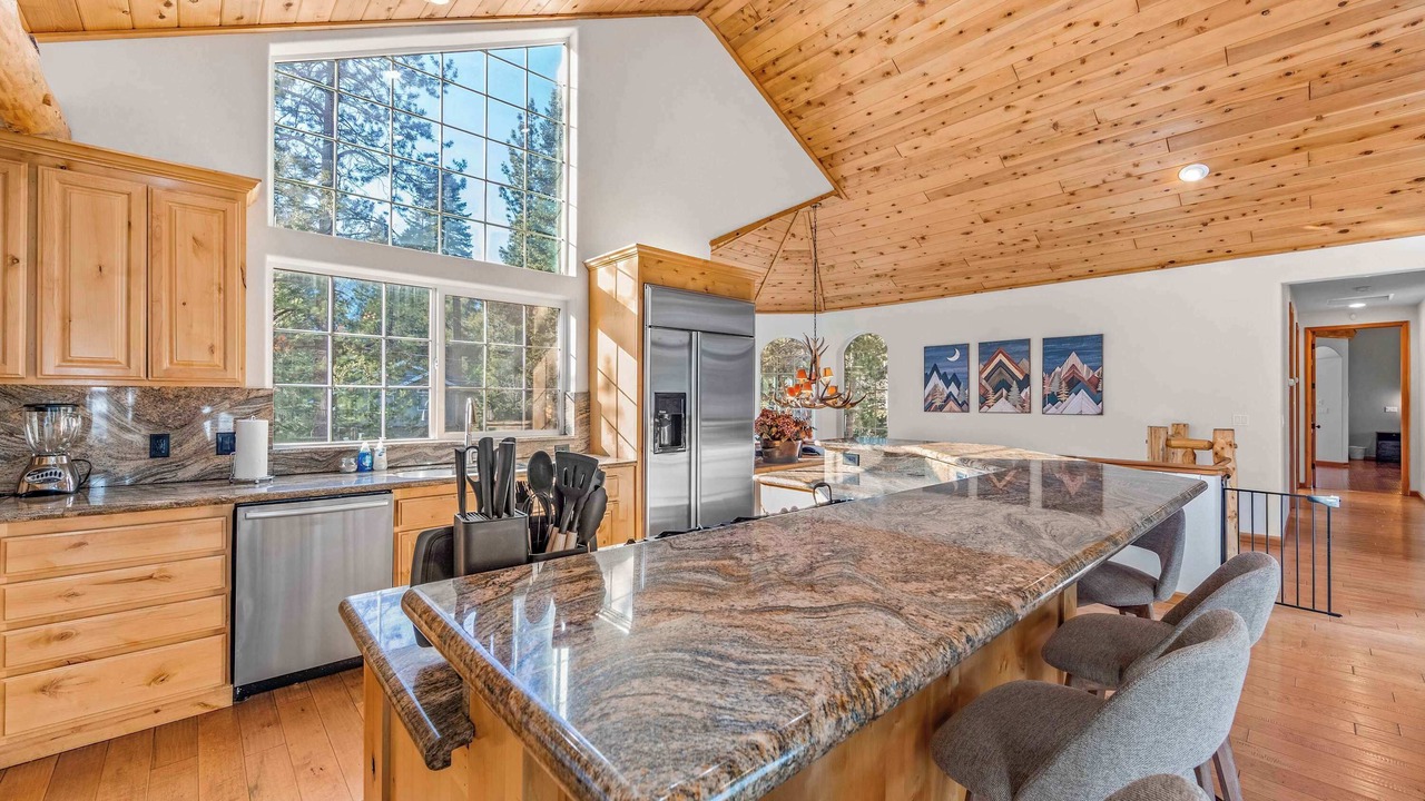 Photo of Bedroom in North Upper Truckee