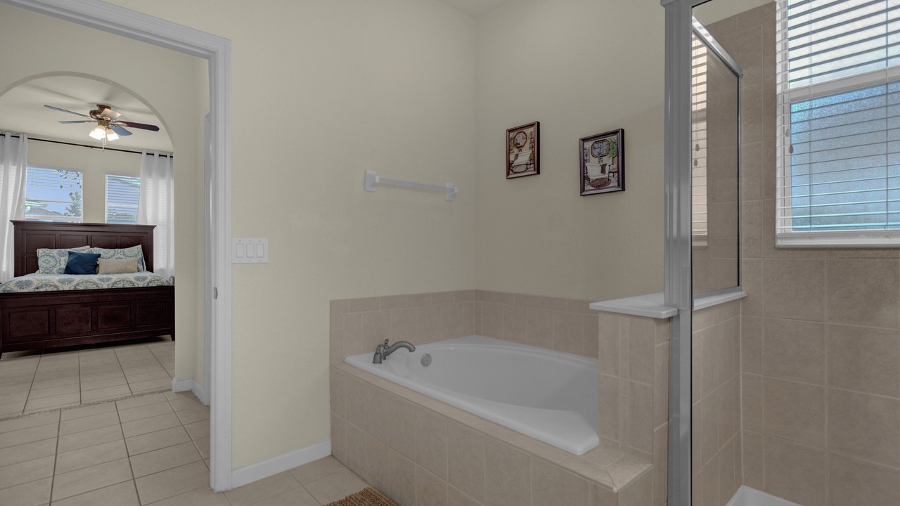 Photo of Bathroom in Trafalgar Village