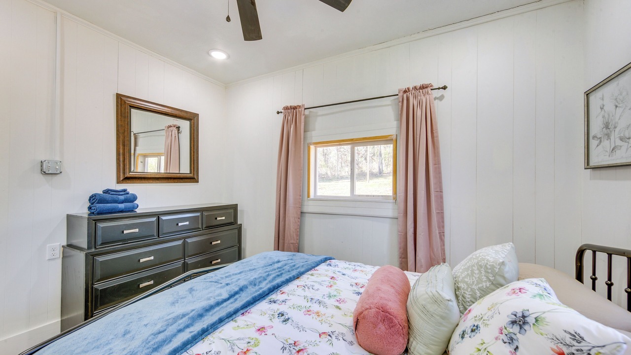 Photo of Bedroom in Winnsboro