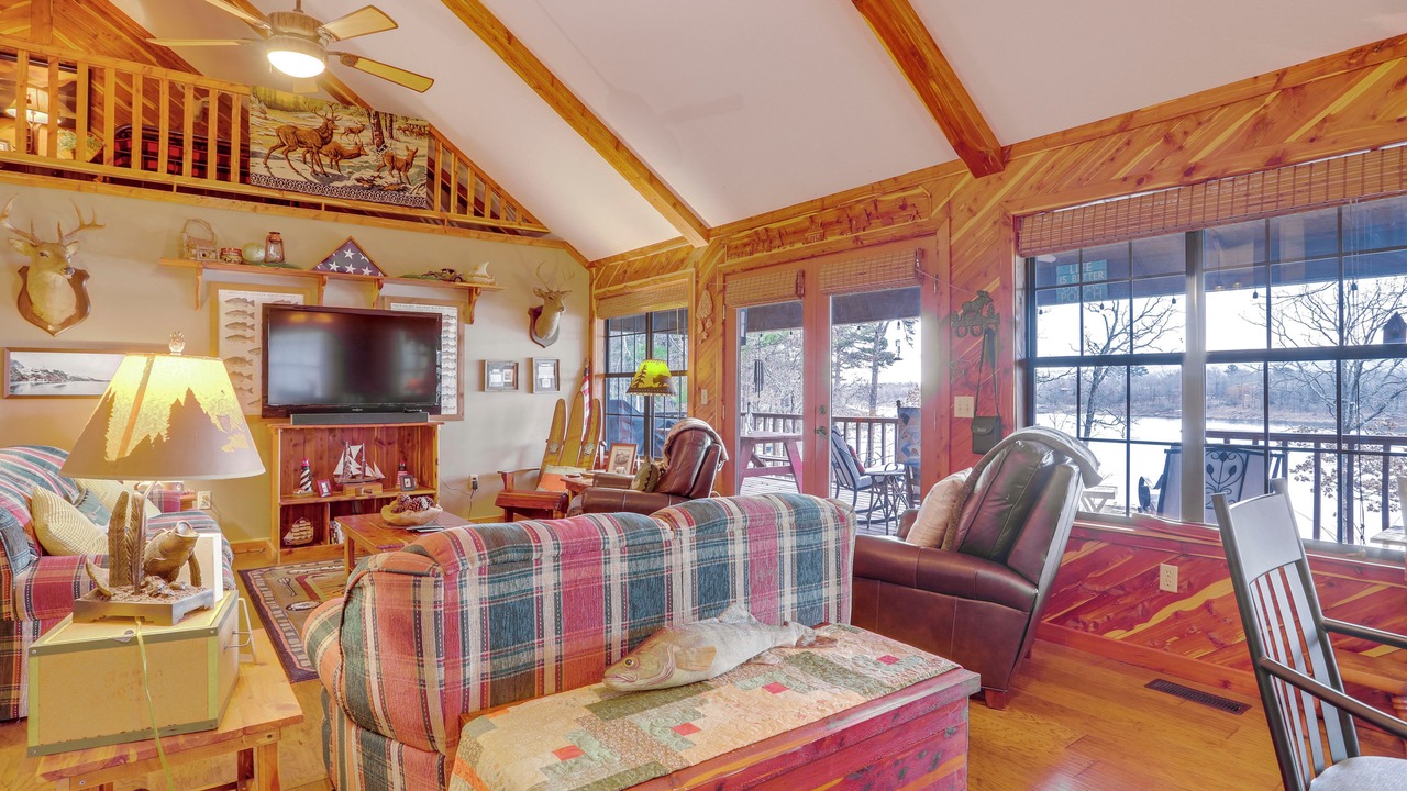 Photo of Livingroom in Greers Ferry