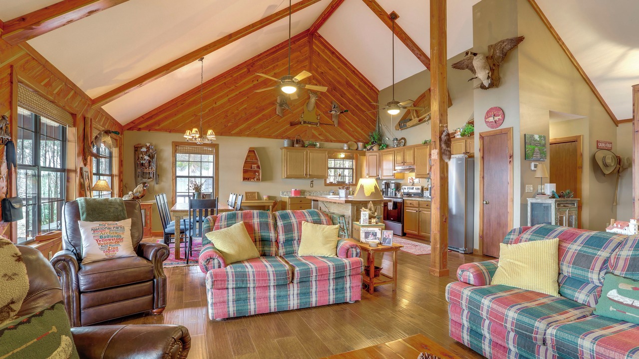 Photo of Livingroom in Greers Ferry