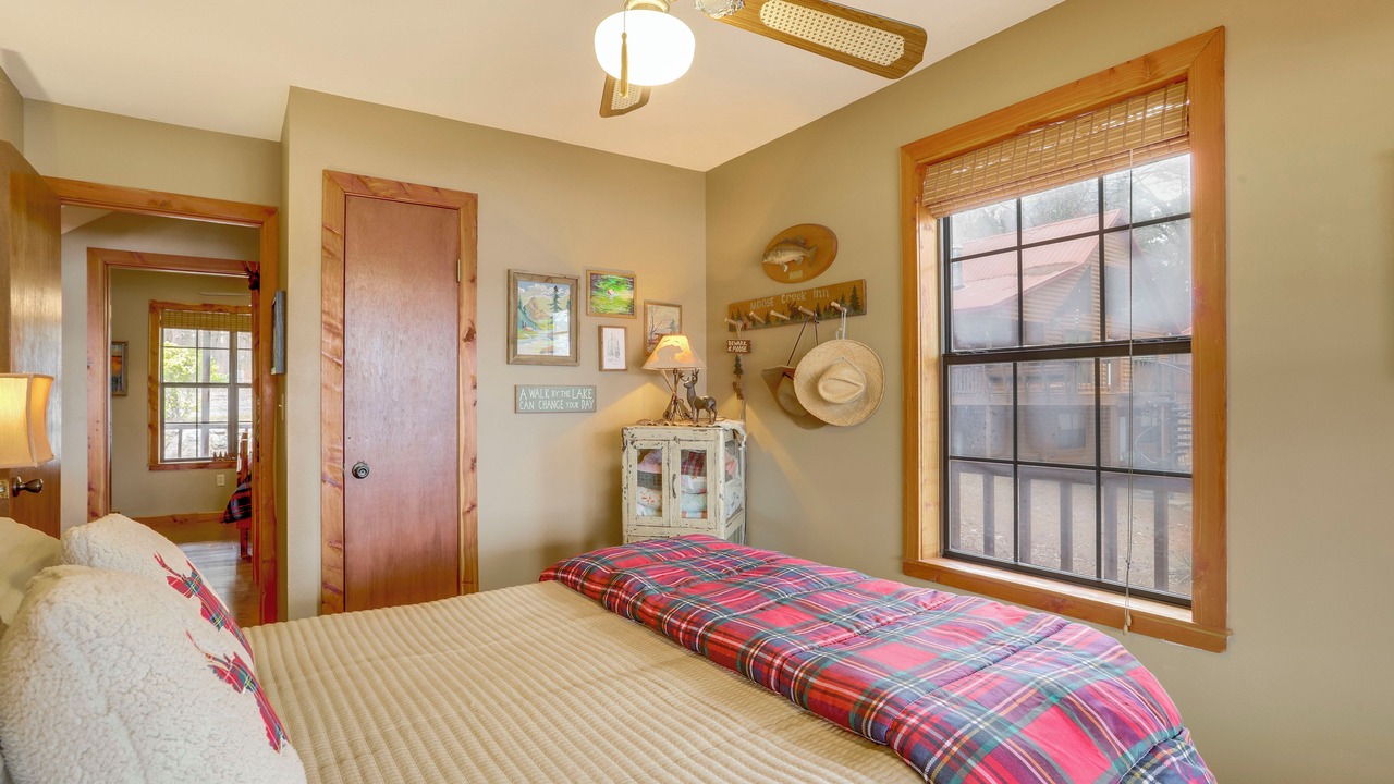 Photo of Bedroom in Greers Ferry