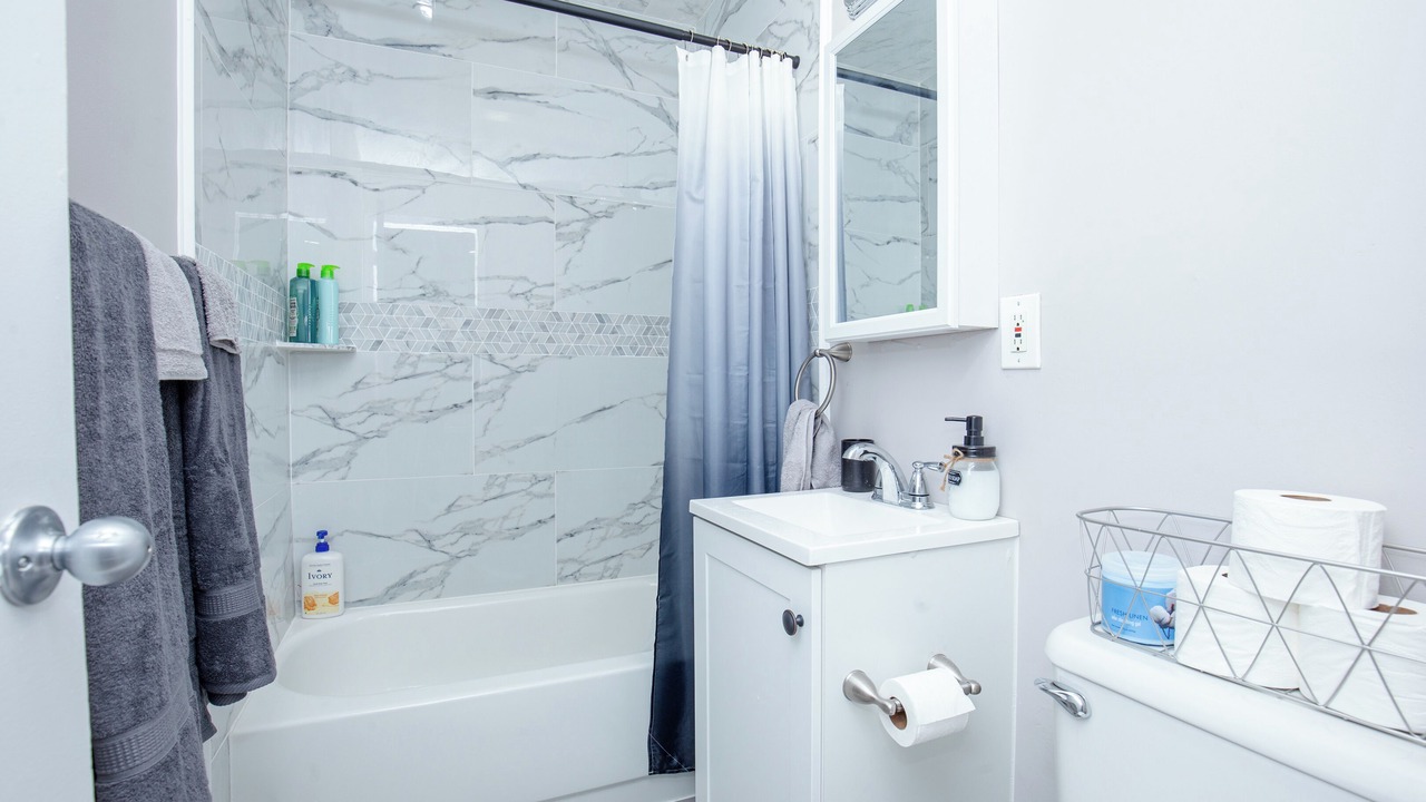 Photo of Bathroom in Orange