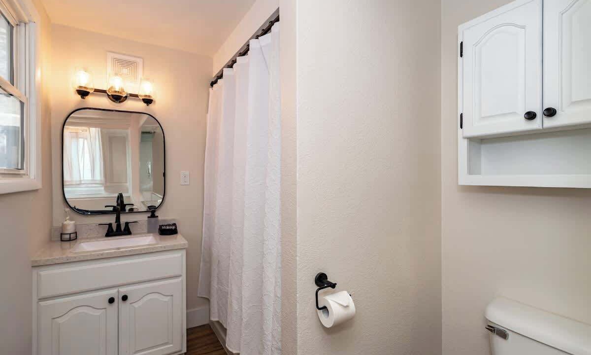 Photo of Bathroom in Ames