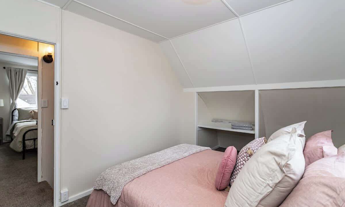 Photo of Bedroom in Ames