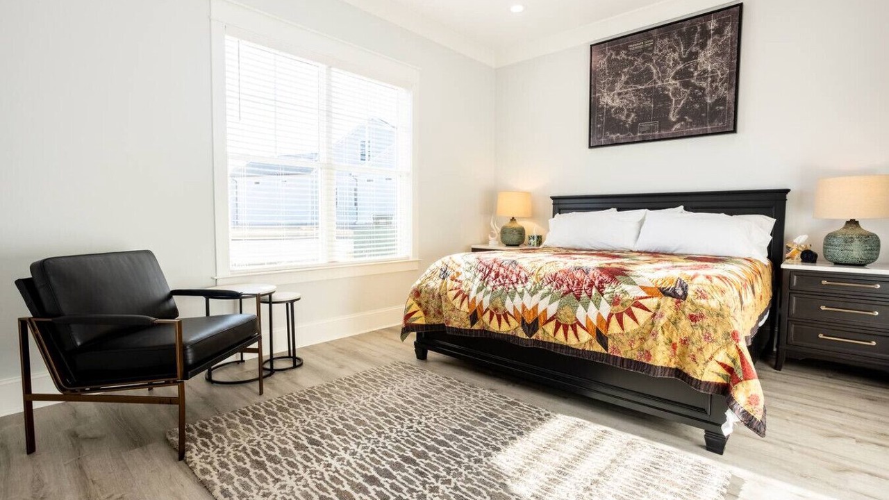 Photo of Bedroom in Greenwood