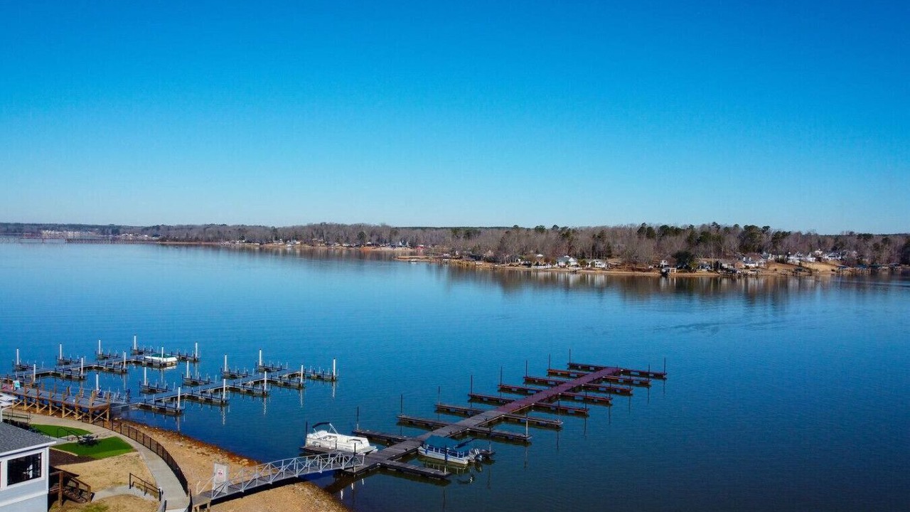 Photo of Others in Greenwood